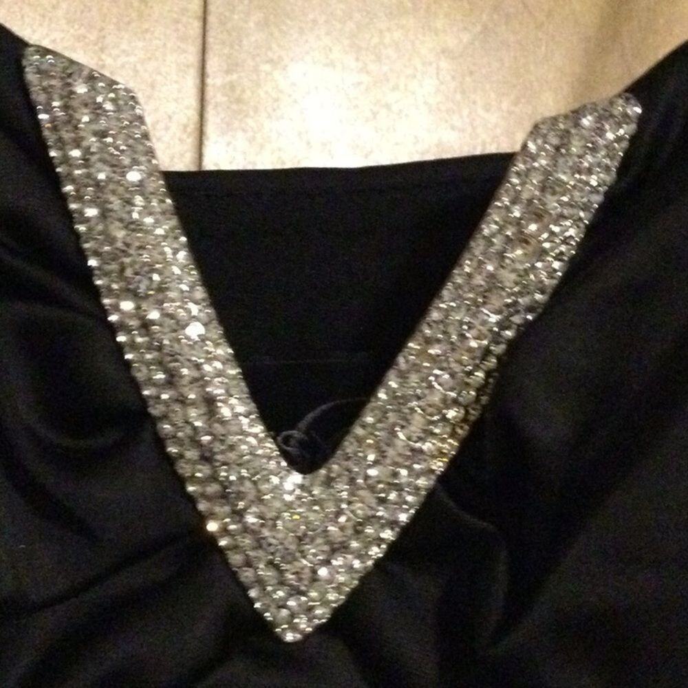 Betsy & Adam fitted satin dress - Picture 4 of 11